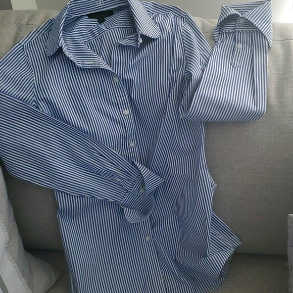 Banana Republic Tops - Banana Republic Riley Shirt Size 2